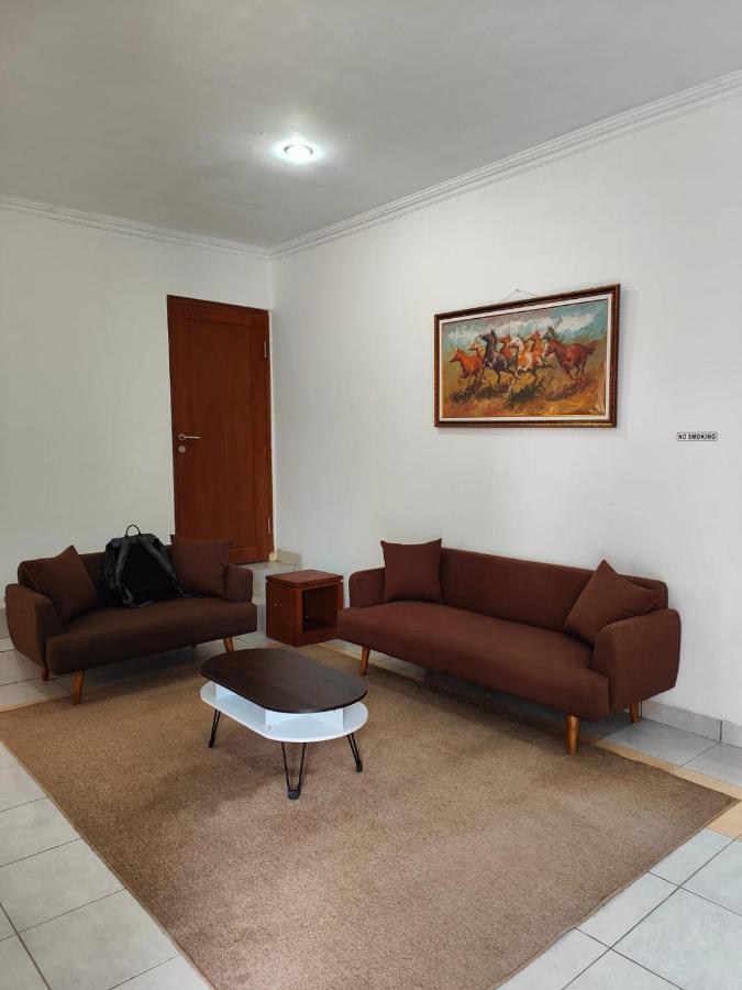 Ngabean Adiputra Guesthouse 2 By Homiq מראה חיצוני תמונה
