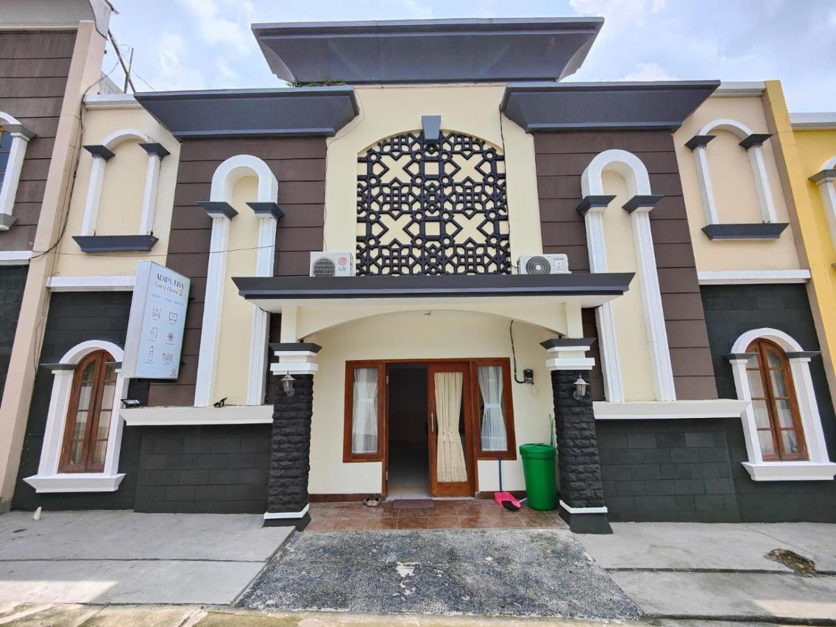 Ngabean Adiputra Guesthouse 2 By Homiq מראה חיצוני תמונה
